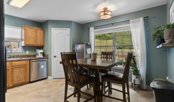 345 Meadow Creek Dr, Benton, AR 72015