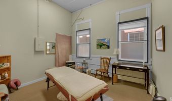 14 School St, Bristol, VT 05443