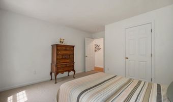 537 Pingree Hill Rd, Auburn, NH 03032