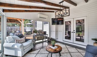 715 Edgewater Dr, Amherst, NY 14228