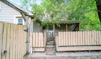 624 N Broad St, Adrian, MI 49221