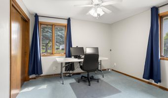2601 S GREENVIEW St, Appleton, WI 54915