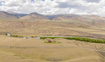 2433 Southfork Rd, Cody, WY 82414