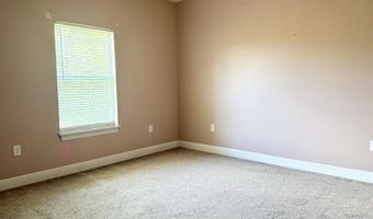 2068 Bienville Ave, Bay St. Louis, MS 39520