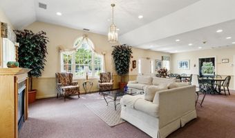 396 Boston 102, Billerica, MA 01821