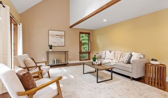 941 Doe Valley Rd, Athol, MA 01331