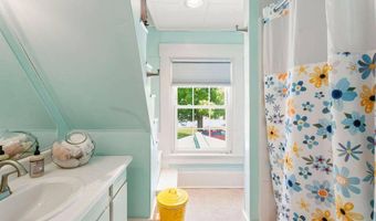 2 West Rd, Abbot, ME 04406