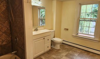 162 Main St, Belmont, NH 03220