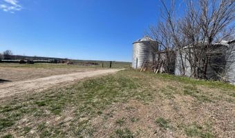 9660 Pratt Rd, Altoona, KS 66710