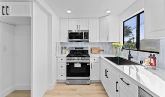 1262 E La Palma Ave A, Anaheim, CA 92805
