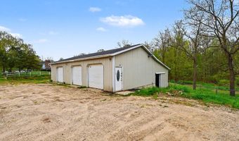9214 S Cedar Dr, Allendale, MI 49401