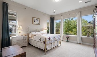 117 MALLARD Dr, Lake Frederick, VA 22630