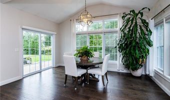 201 Rodman Ln, North Kingstown, RI 02852