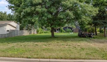 2130 W JONATHON Dr, Appleton, WI 54914