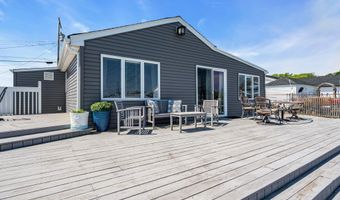 209 Fernwood Dr, Bayville, NJ 08721