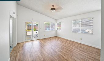 2817 Mayflower Dr, Antioch, CA 94531