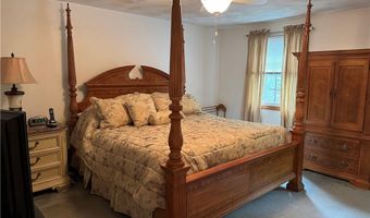 158 Scenery Ln, Johnston, RI 02919