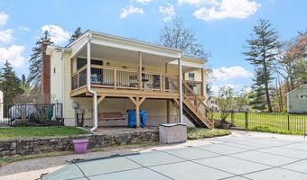 13 Groton Shirley Rd, Ayer, MA 01432