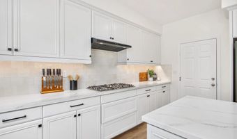 3749 Arapaho Pl, Carlsbad, CA 92010