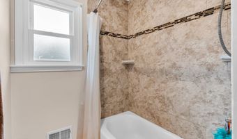 20 Regency Way, Manalapan, NJ 07726