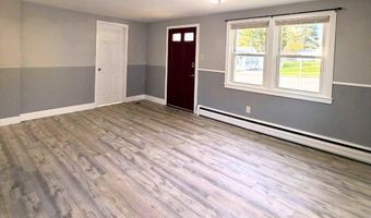 76 Falvey St, Bangor, ME 04401