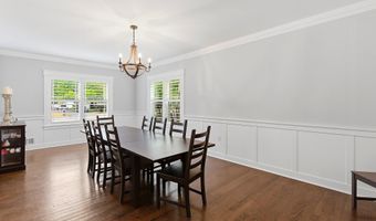 555 Egenolf Pl, Bayville, NJ 08721