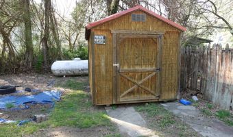 20 Alderson Ave, Alderson, WV 24910