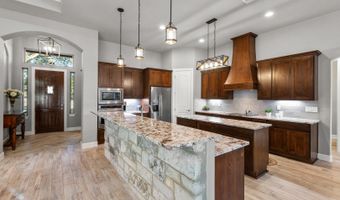 168 Bobby Lynn, Adkins, TX 78101