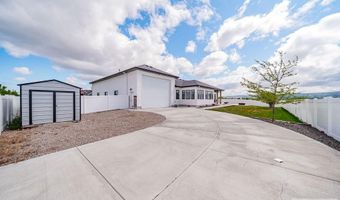 2868 Spring Gulch Dr, Ammon, ID 83406