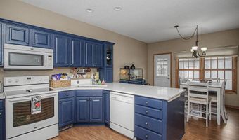 2508 Bristol Dr, Ames, IA 50010