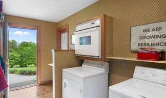 104 Juniper Ridge Rd, Brattleboro, VT 05301