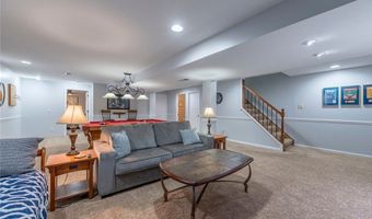 650 Eastpointe Ct, Amherst, OH 44001