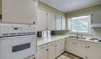 301 Douglas Dr, Beech Island, SC 29842