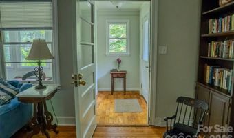 261 Forest Hill Dr, Asheville, NC 28803