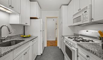 3001 VEAZEY Ter NW 201, Washington, DC 20008