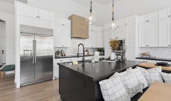 1465 W ISLAND Cir, Chandler, AZ 85248