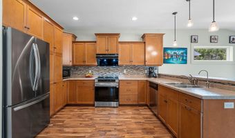 2744 W COMMONWEALTH Ct, Appleton, WI 54914