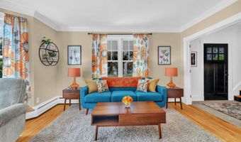 143 Maple St, Bangor, ME 04401