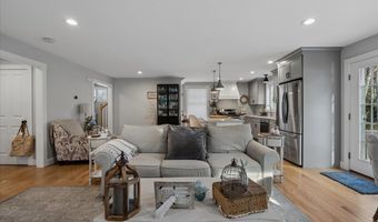 12 Freedom Way, Barrington, NH 03825