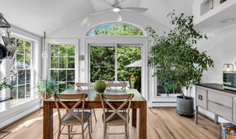 109 Capstan Ave, Beachwood, NJ 08722