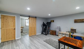1304 S 10th St, Adel, IA 50003