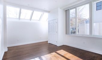 37 Rutherford Ave 37, Boston, MA 02129