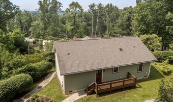 17 Laurel Rd, Arden, NC 28704