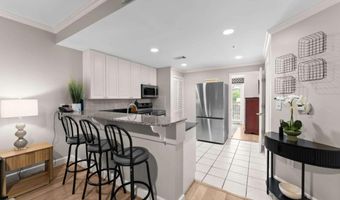250 W Broad St 205, Athens, GA 30601