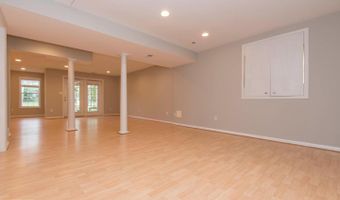 10709 BOSWELL Ln, Potomac, MD 20854