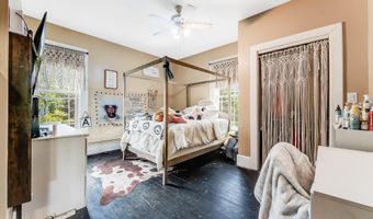 3 Pine St, Barrackville, WV 26559