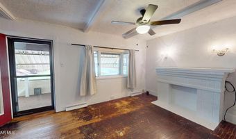 202 Bell Ave, Altoona, PA 16602
