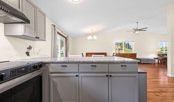 42020 FOREST COURT Ln, Astoria, OR 97103