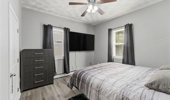 19 Curry Rd, Cranston, RI 02920