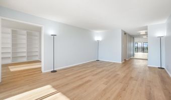 5904 MOUNT EAGLE Dr 818, Alexandria, VA 22303